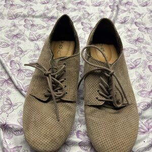 b.o.c. Taupe Lace-Up Women's Loafers